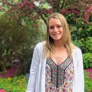 Meet your Posher, Emma